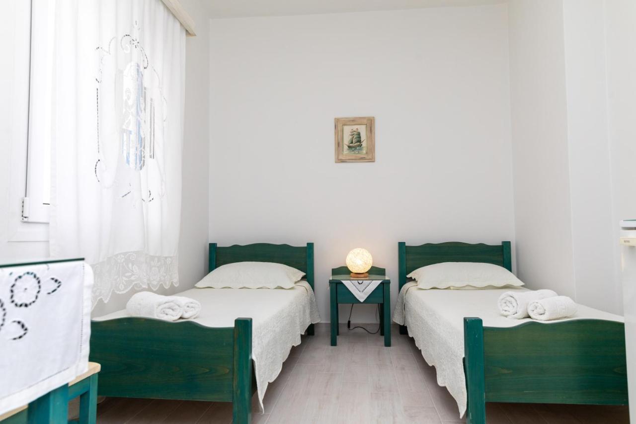 Annamaria Pansion Hotel Naxos City ภายนอก รูปภาพ