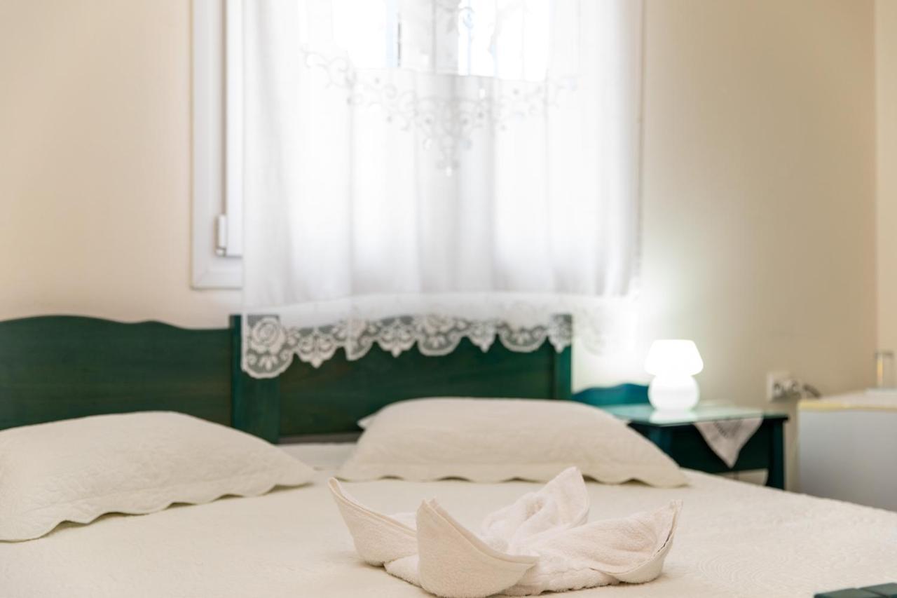Annamaria Pansion Hotel Naxos City ภายนอก รูปภาพ